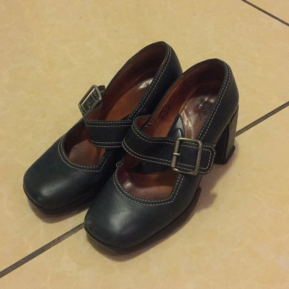 Green leather shoes
